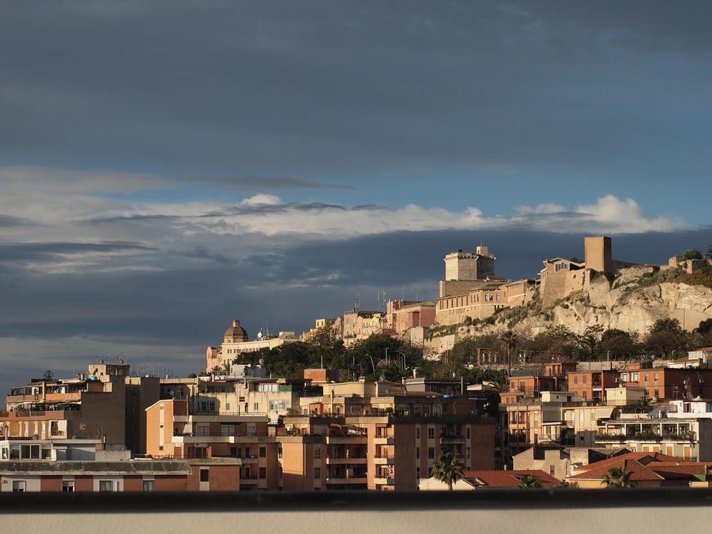 Superpanoramico Bed & Breakfast Cagliari Ngoại thất bức ảnh